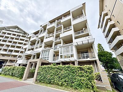外観:内装リフォーム中!お気軽にお問い合わせください! 外観:内装リフォーム中!お気軽にお問い合わせください!