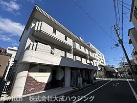 兵庫県西宮市里中町3丁目（賃貸マンション1LDK・2階・44.66㎡） その1