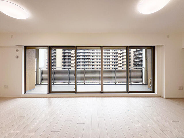 リビング/ダイニング ユトリシア壱番街 9階/-