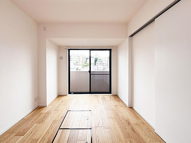 洋室 日神パレステージ信濃町 1階/-