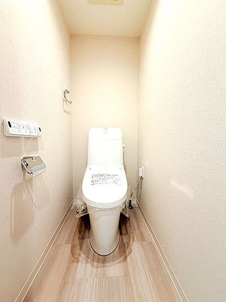 節水で環境にも優しいトイレはもちろんウォシュレット完備。