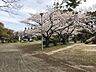 周辺：荒子公園　春は梅園や桜の木が賑やかで、グランドもあり、お弁当持参の家族連れも多いです。 190m