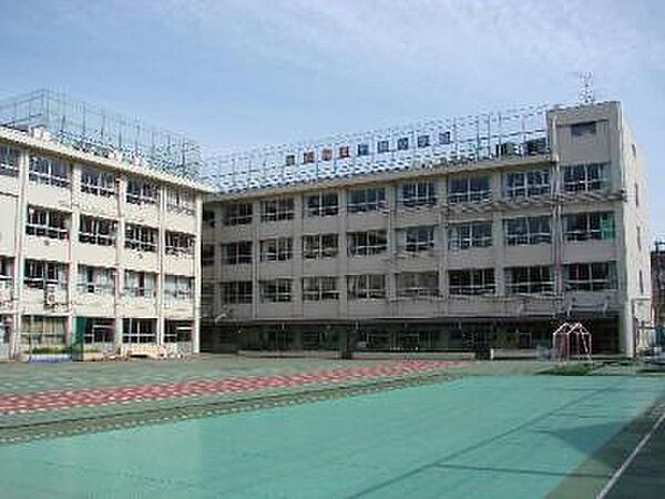 画像23:台東区立千束小学校[200m]