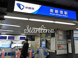南新宿駅(小田急 小田原線) 徒歩3分。 200m