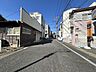 外観：前面道路含む現地写真