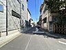 外観：前面道路含む現地写真