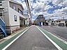 外観：前面道路の写真