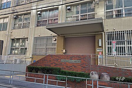 西船場小学校[公立]の外観