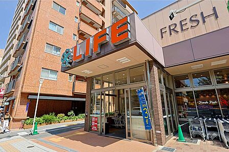 ライフ(堂島大橋店)の外観