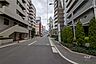 その他：敷地北側の前面道路（西側から）