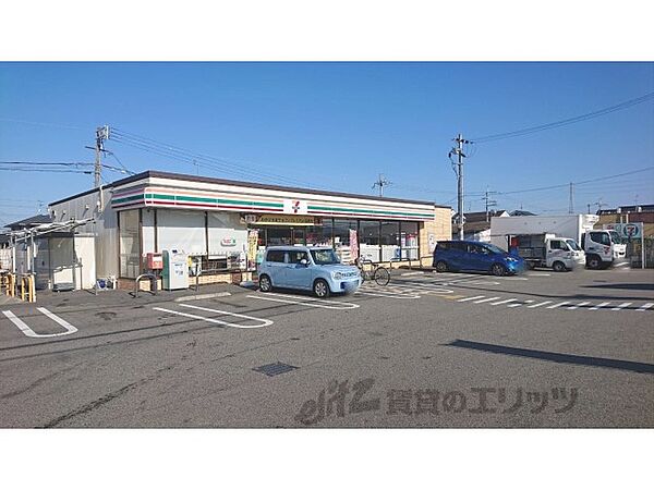 画像13:セブンイレブン　田原本千代店まで600メートル