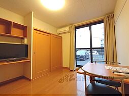 レオパレスエバーグリーン耳成 201 2階1Kのリビング/ダイニング