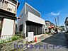 外観：開放的な立地、隣地との空間周辺建物も綺麗で住みやすい