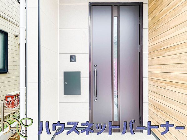 玄関を拡大表示
