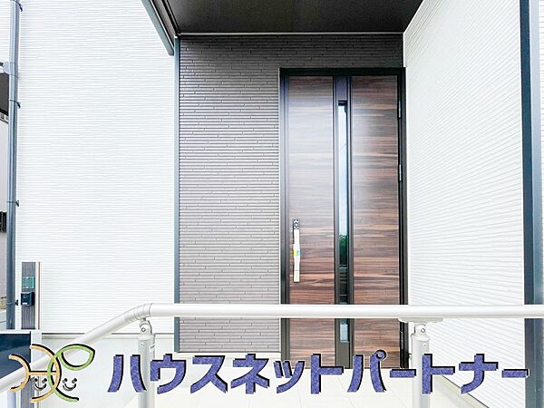 玄関を拡大表示