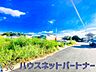 外観：前面道路でお車を駐車するのも楽々。