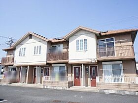 群馬県伊勢崎市市場町2丁目（賃貸アパート2LDK・2階・61.60㎡） その1