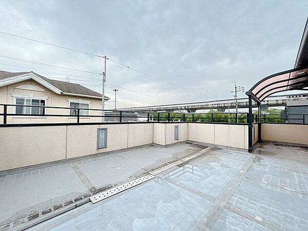 バルコニーを拡大表示