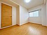 洋室：「東側洋室」約7帖のお部屋です。