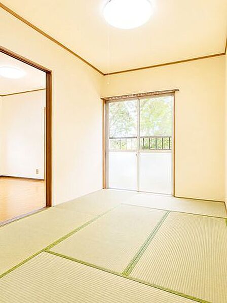 ◇約6.0帖の和室◇押入完備で収納充実※AI加工画像につき、一部現況と異なります。