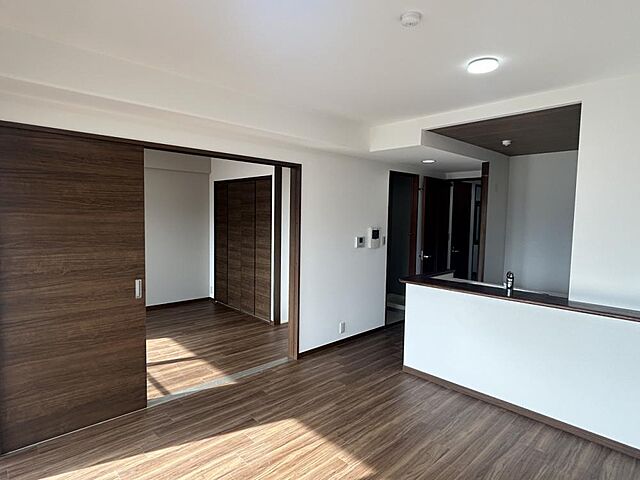 リビング/ダイニング サーパス中央町 7階/-