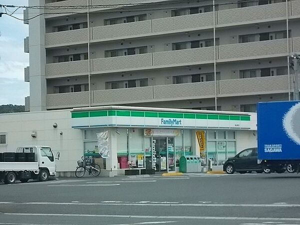 画像16:ファミリーマート福山卸町店まで300m