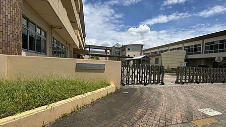 稲沢市立稲沢東小学校 1200m