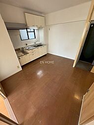 グローバル夕陽ヶ丘 702 7階2DKのリビング/ダイニング