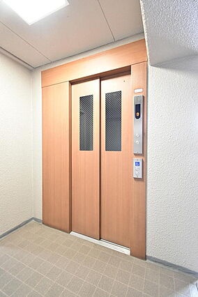 綺麗なエレベー...