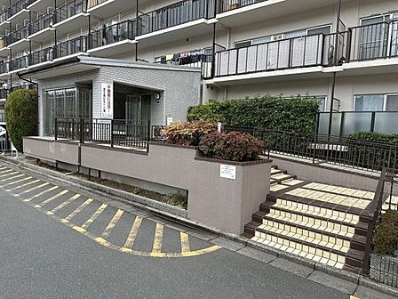 ・エントランス