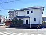 外観：前面道路含む現地写真