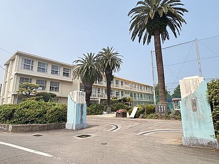 宮崎東中学校 380m