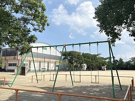 東大宮小学校 990m