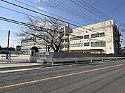 川口市立上青木小学校 745m