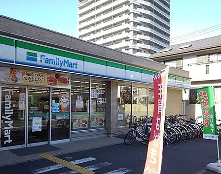ファミリーマート 川口SL青葉通り店 390m