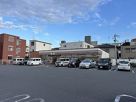 セブンイレブン 川口並木元町店 930m