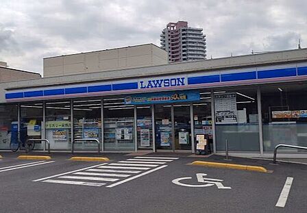 ローソン 川口六丁目店 530m
