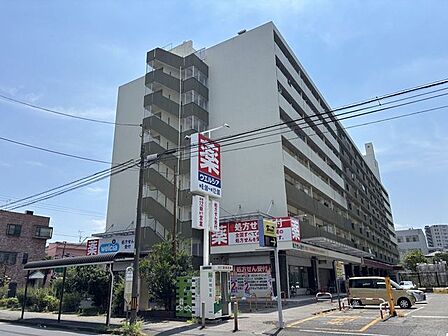 ウエルシア川口栄町店 260m