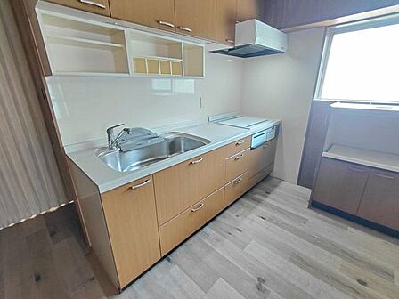 ご見学は無料で承っています。気になる点があれば現地でしっかり確認できますので、まずはお気軽にご予約ください