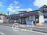 周辺：セブンイレブン京都牛ケ瀬店 徒歩3分。 200m