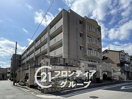 住宅購入の流れや必要な手続きについて、順を追ってご説明しています。はじめての方でも安心してご相談いただける環境を整えています