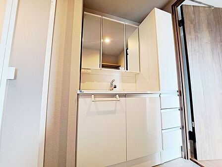 「いつかは」と思っていた住まい探しも、具体的に動き出すと意外とスムーズに進むものです。まずは気軽にご相談いただけます