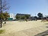 周辺：鳴尾公園小さい公園ですが子供たちがサッカーをしたりグラウンドもあるので幅広い年齢の方たちが利用している公園です。四季をしっかり感じられる公園です。 310m