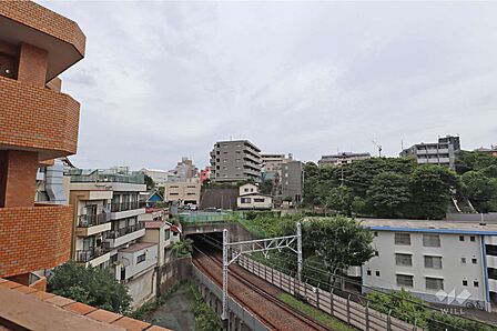 バルコニーからの眺め（南東方向）［2026年7月6日撮影］