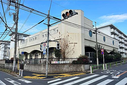氷川児童館の外観