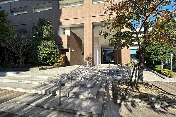 エントランスを拡大表示