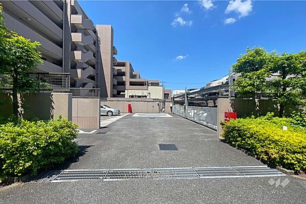敷地内駐車場（屋外機械式）