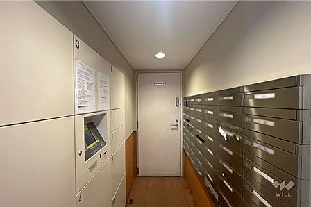 宅配ボックスと共用ポスト