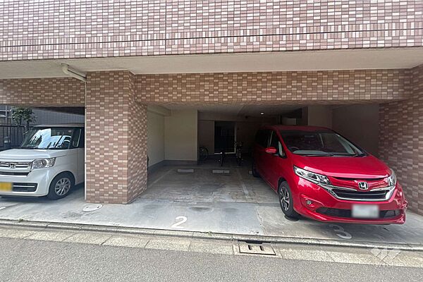 駐車場を拡大表示