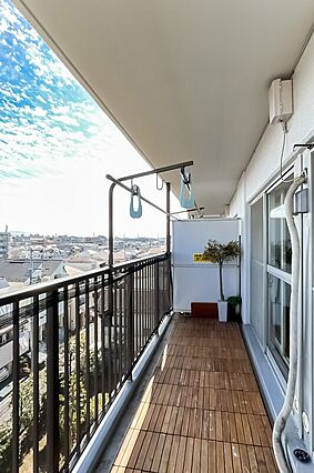 バルコニー/東...